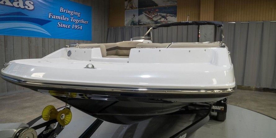 Hurricane 201 sundeck sport