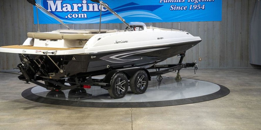 Hurricane 201 sundeck sport