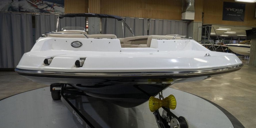 Hurricane 201 sundeck sport