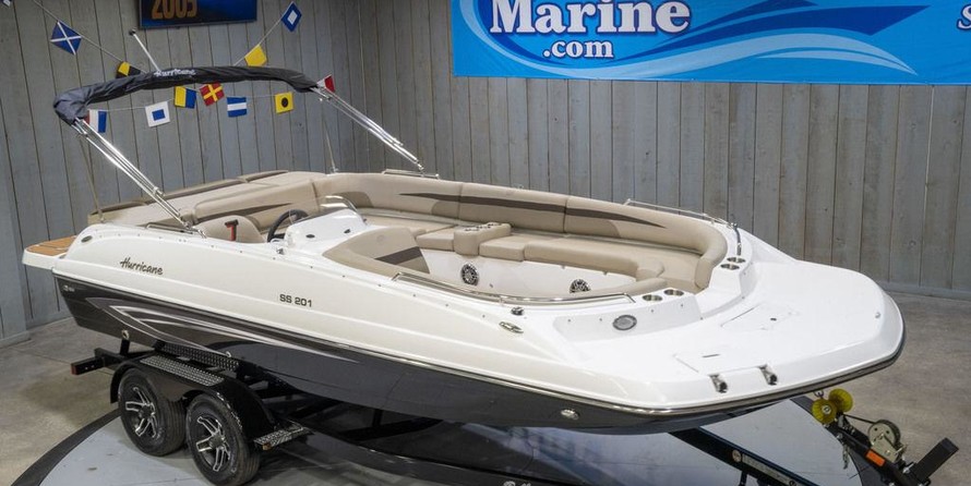 Hurricane 201 sundeck sport