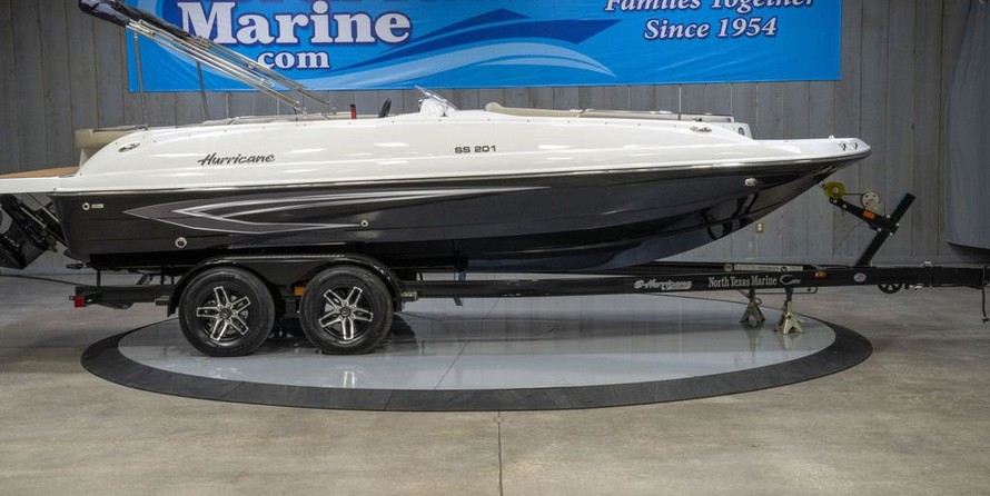Hurricane 201 sundeck sport