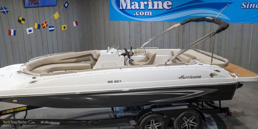 Hurricane 201 sundeck sport