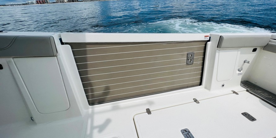 Pursuit st 310 sport