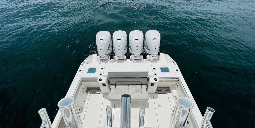 Pursuit st 310 sport