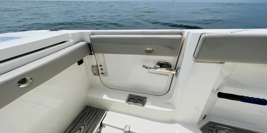 Pursuit st 310 sport