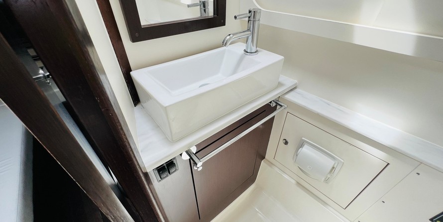 Pursuit st 310 sport