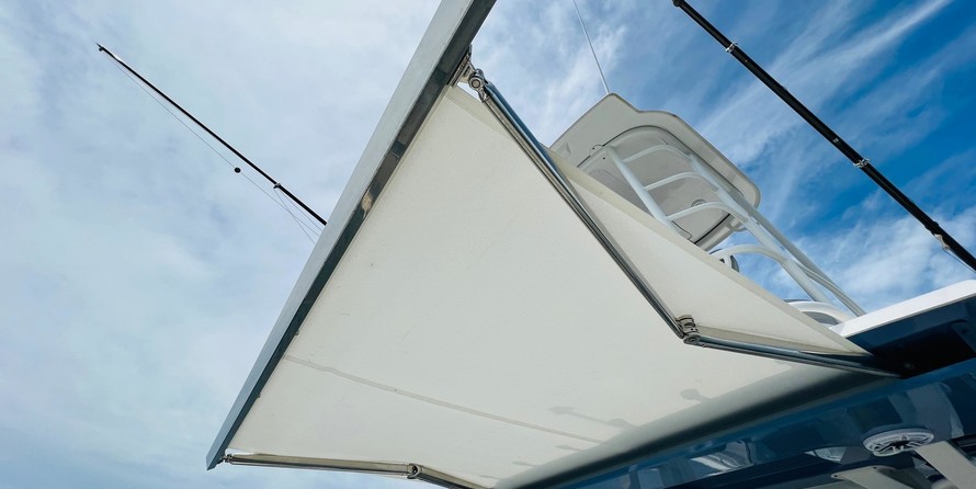 Pursuit st 310 sport