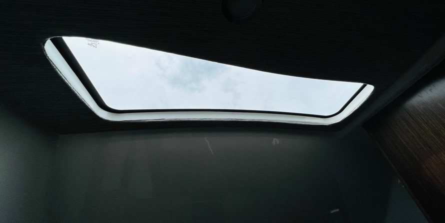 Pursuit st 310 sport