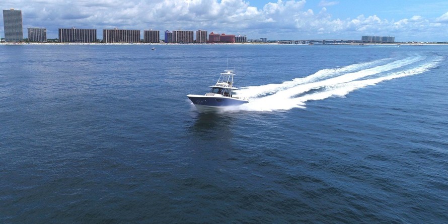 Pursuit st 310 sport