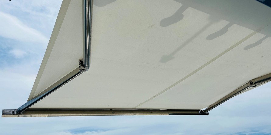 Pursuit st 310 sport