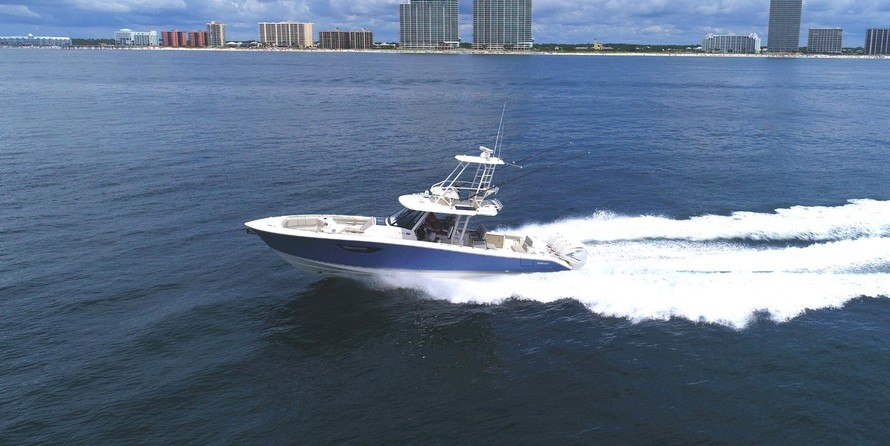 Pursuit st 310 sport