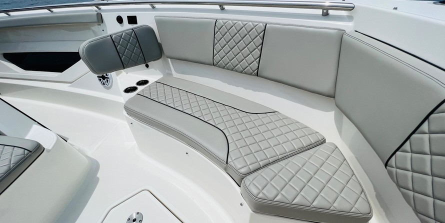 Pursuit st 310 sport