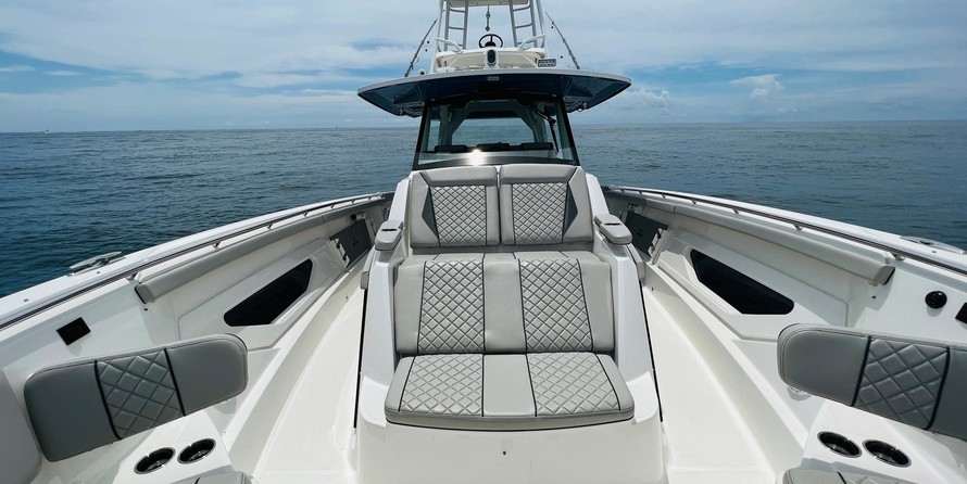 Pursuit st 310 sport