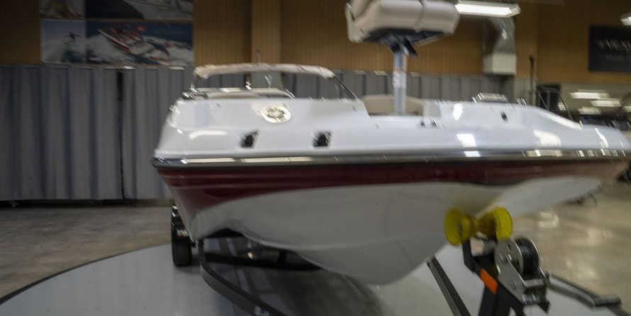 Hurricane 188 sport sundeck