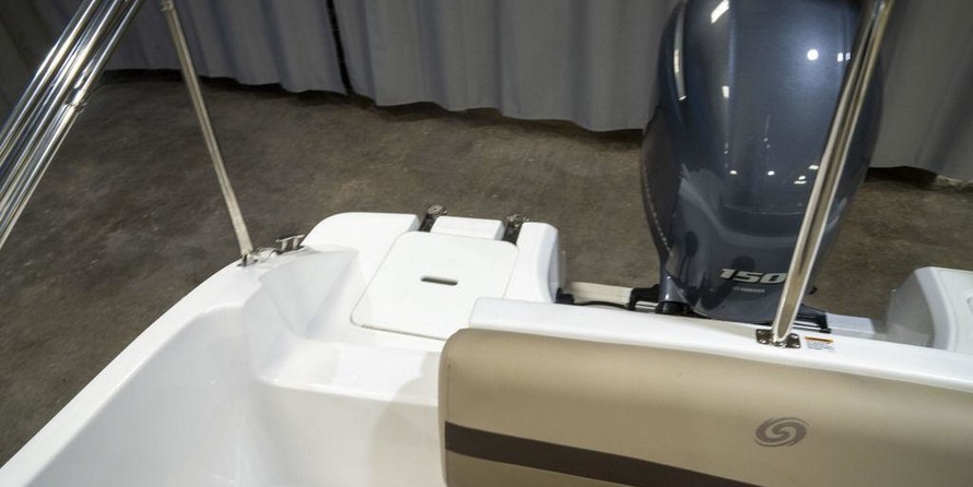 Hurricane 188 sport sundeck