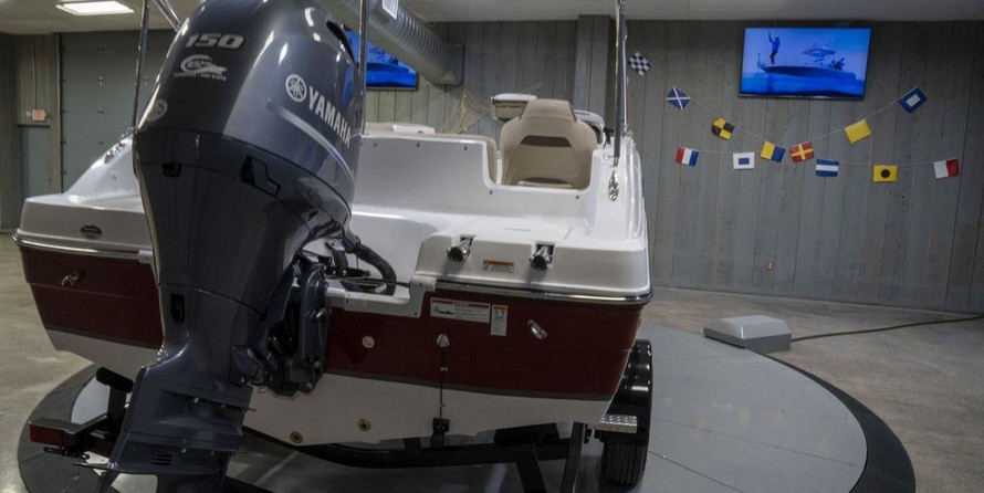 Hurricane 188 sport sundeck