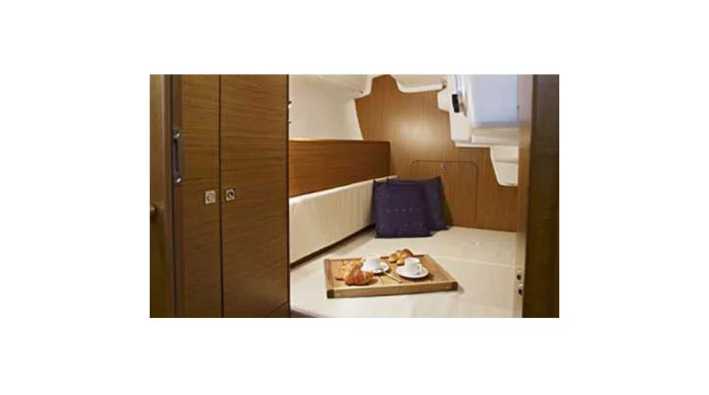 Sun Odyssey 30i (2Cab)