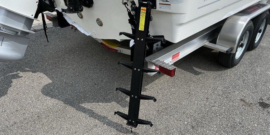 Boston Whaler 270 Dauntless