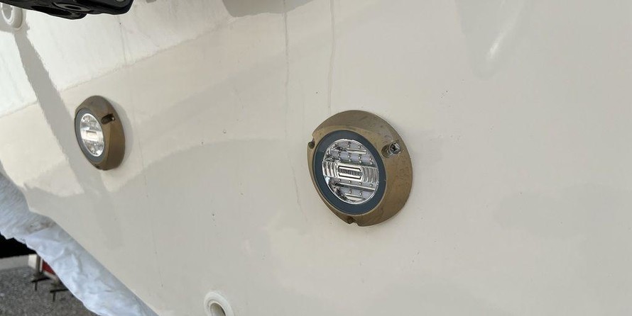 Boston Whaler 270 Dauntless