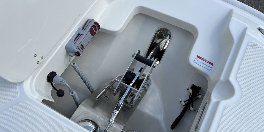 Boston Whaler 270 Dauntless