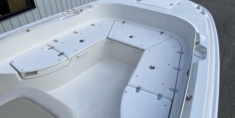 Boston Whaler 270 Dauntless