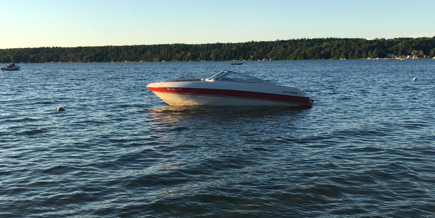 Four winns horizon 240