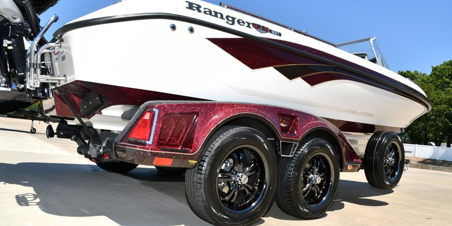 Everglades 230 cc w/ 250 verado