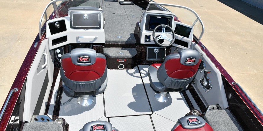 Everglades 230 cc w/ 250 verado