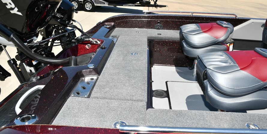 Everglades 230 cc w/ 250 verado