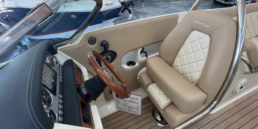 Chris-Craft Launch 27