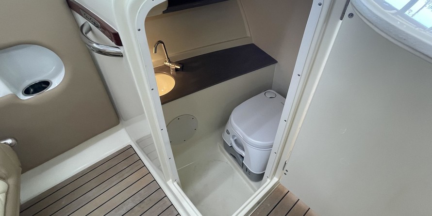 Chris-Craft Launch 27