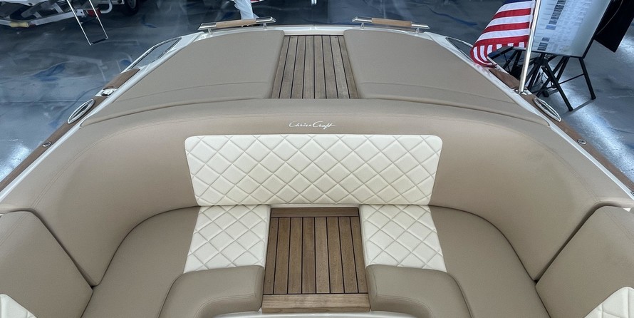 Chris-Craft Launch 27