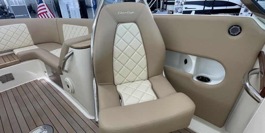 Chris-Craft Launch 27