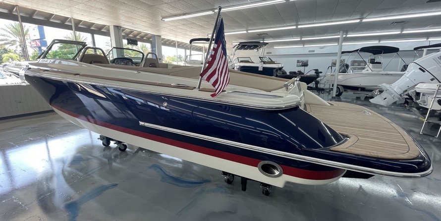 Chris-Craft Launch 27
