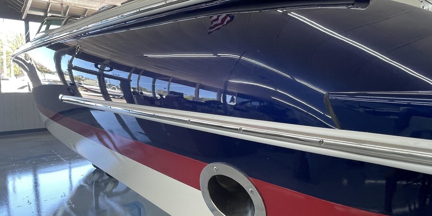 Chris-Craft Launch 27