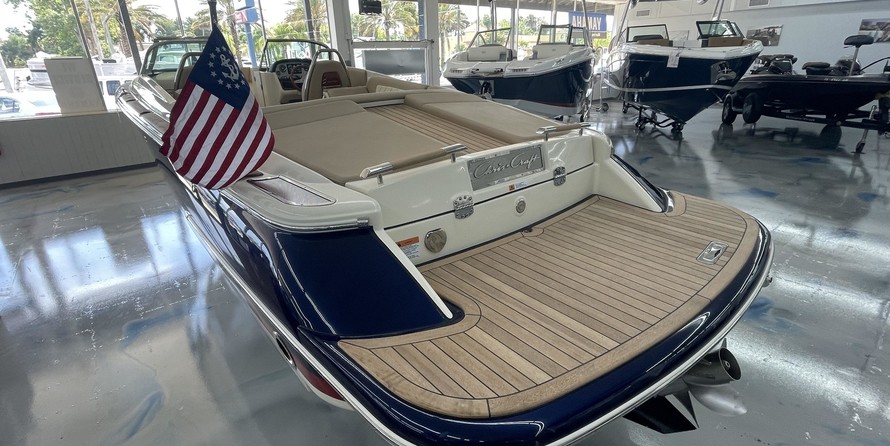 Chris-Craft Launch 27
