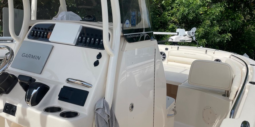 Grady-White Fisherman 216