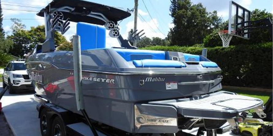 Malibu Wakesetter 25 LSV