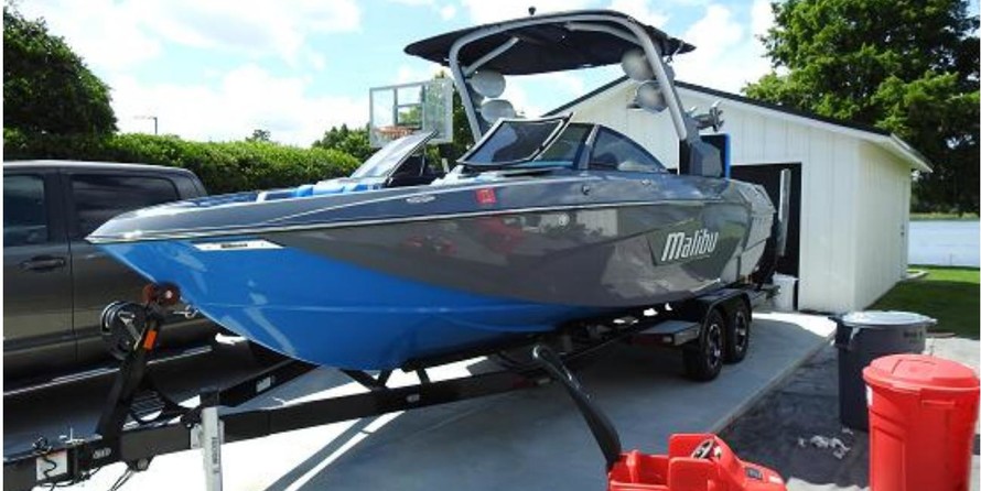 Malibu Wakesetter 25 LSV