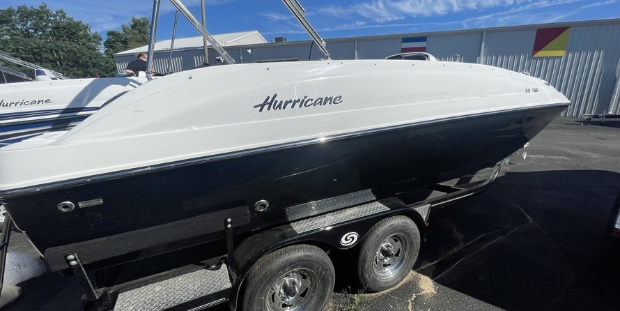 Hurricane 188 sport sundeck