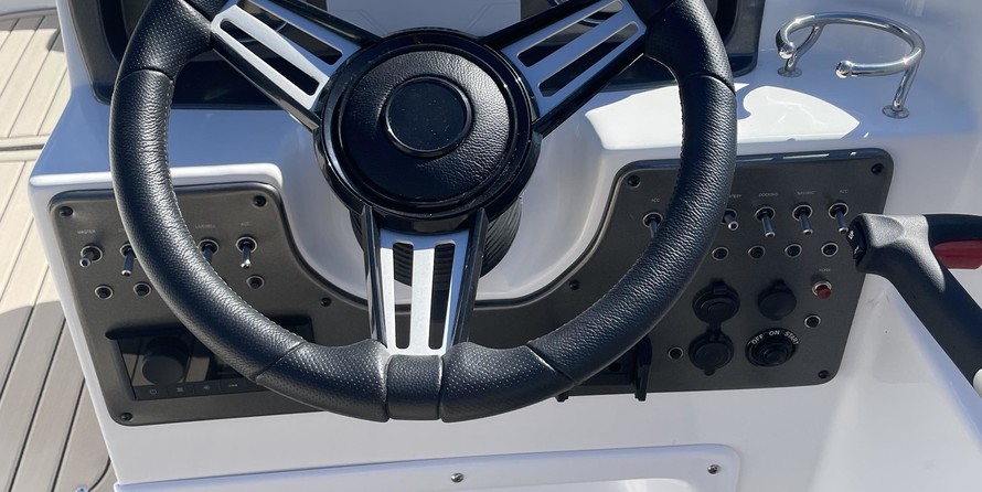 Hurricane 188 sport sundeck