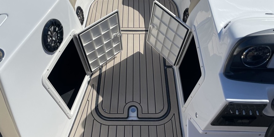 Hurricane 188 sport sundeck
