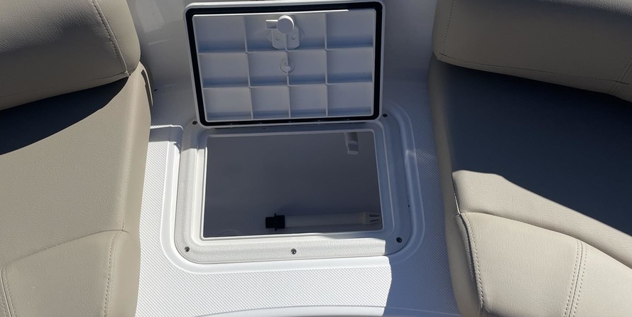 Hurricane 188 sport sundeck