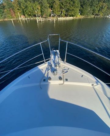 Carver 47 Motor Yacht