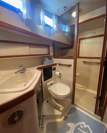 Carver 47 Motor Yacht