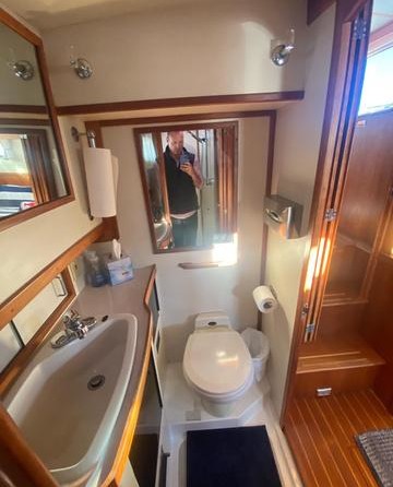 Carver 47 Motor Yacht