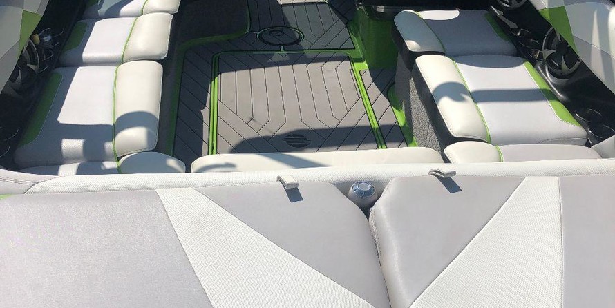 Malibu Wakesetter 23 LSV