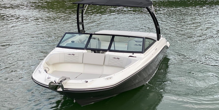 Sea Ray SPX 210