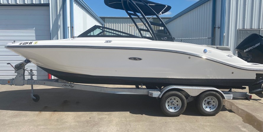 Sea Ray SPX 210 OB