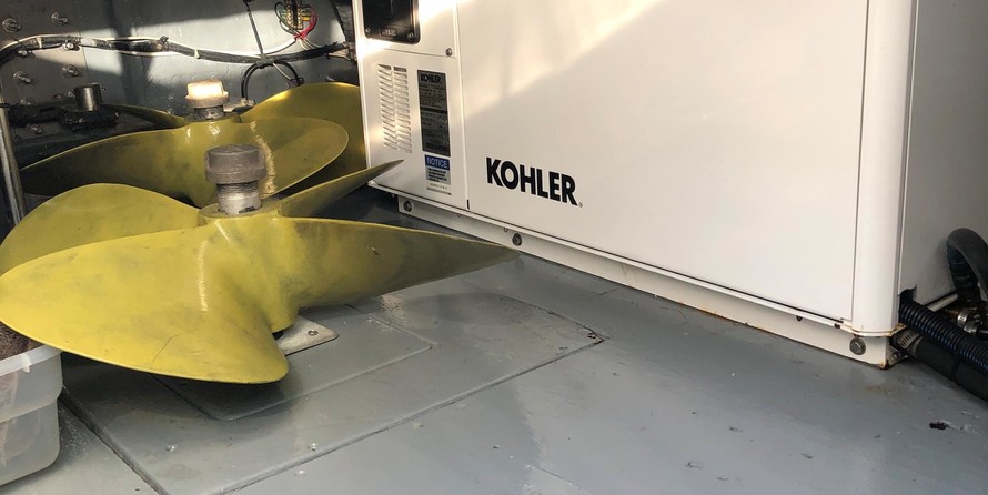 Sea ray 480 sedan bridge